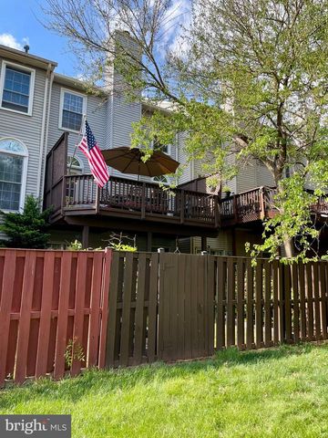 46895 RABBITRUN TER, Sterling, VA 20164