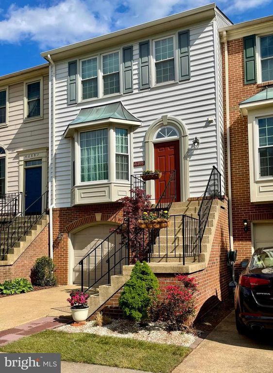 46895 RABBITRUN TER, Sterling, VA 20164
