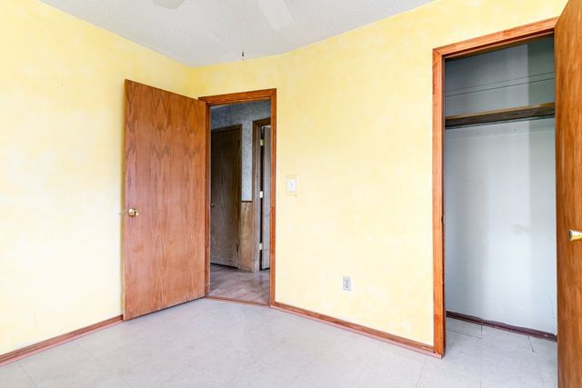 425 S Dallas Avenue, Moore, OK 73160