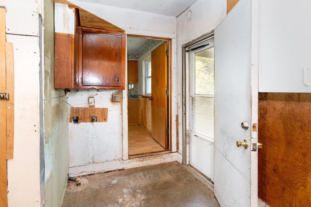 425 S Dallas Avenue, Moore, OK 73160