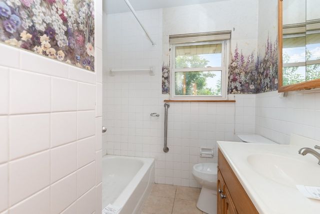 425 S Dallas Avenue, Moore, OK 73160