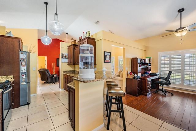 1505 LAKEHURST WAY, Brandon, FL 33511