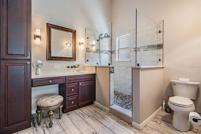 1505 LAKEHURST WAY, Brandon, FL 33511