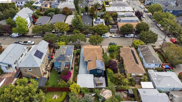 5521 Fremont St, Oakland, CA 94608
