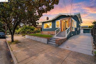 5521 Fremont St, Oakland, CA 94608
