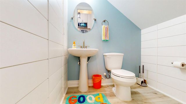 3211 Avenue K, Galveston, TX 77550