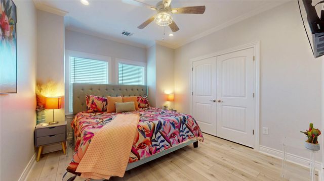 3211 Avenue K, Galveston, TX 77550