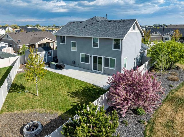 1220 E Timber Trail Dr, Kuna, ID 83634