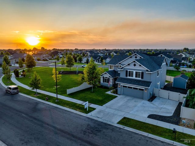 1220 E Timber Trail Dr, Kuna, ID 83634