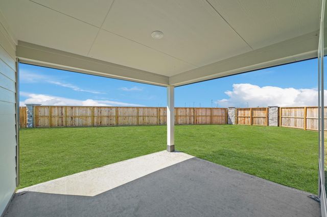 213 Homestead Court, Dayton, TX 77535