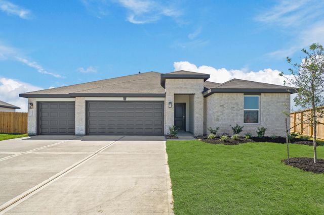 213 Homestead Court, Dayton, TX 77535