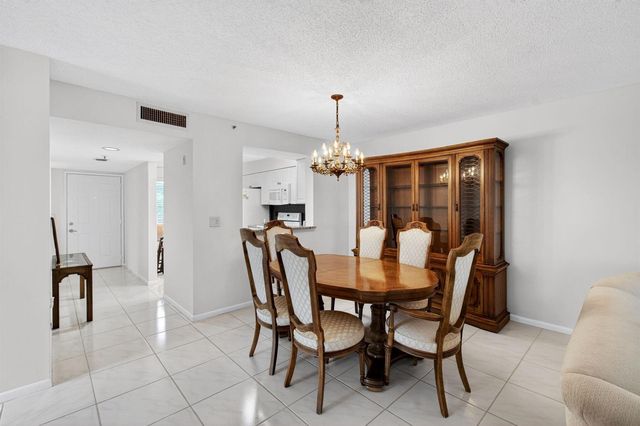 14111 Royal Vista Drive 310, Delray Beach, FL 33484