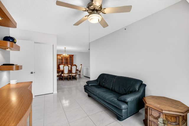 14111 Royal Vista Drive 310, Delray Beach, FL 33484