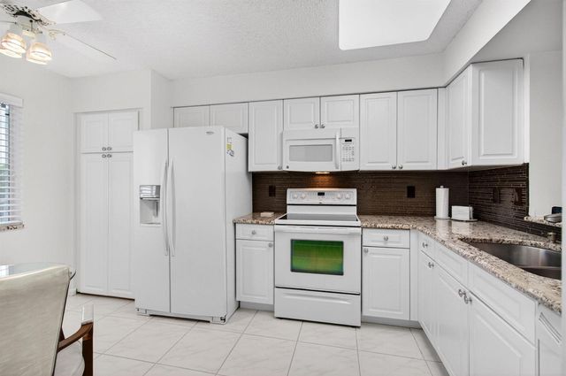 14111 Royal Vista Drive 310, Delray Beach, FL 33484