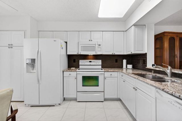 14111 Royal Vista Drive 310, Delray Beach, FL 33484