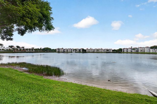 14111 Royal Vista Drive 310, Delray Beach, FL 33484
