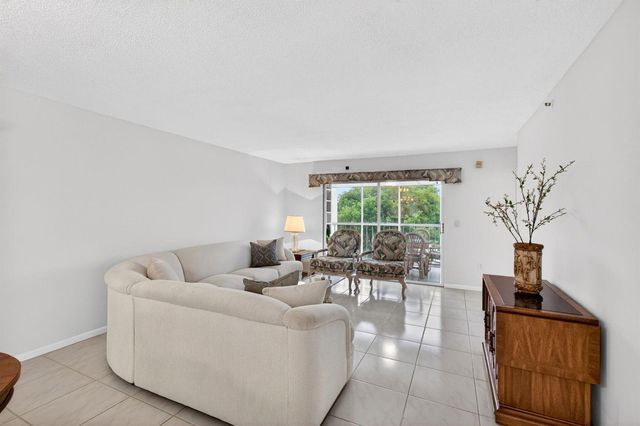 14111 Royal Vista Drive 310, Delray Beach, FL 33484
