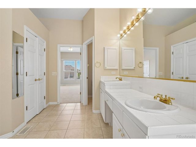 4159 E Phillips Pl, Centennial, CO 80122