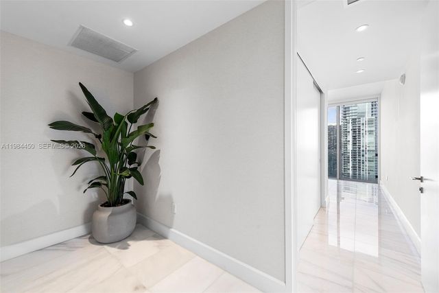 700 NE 26th Ter 3401, Miami, FL 33137