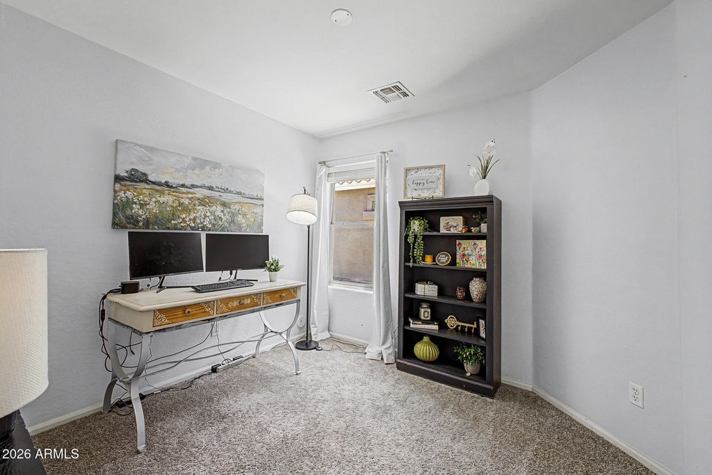Image 20 of property listing at 35654 N MURRAY GREY Drive, San Tan Valley, AZ 85143