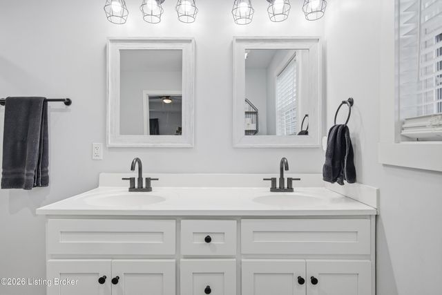 1112 Mac Dr, Lawrenceburg, KY 40342