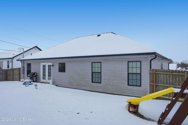 1112 Mac Dr, Lawrenceburg, KY 40342