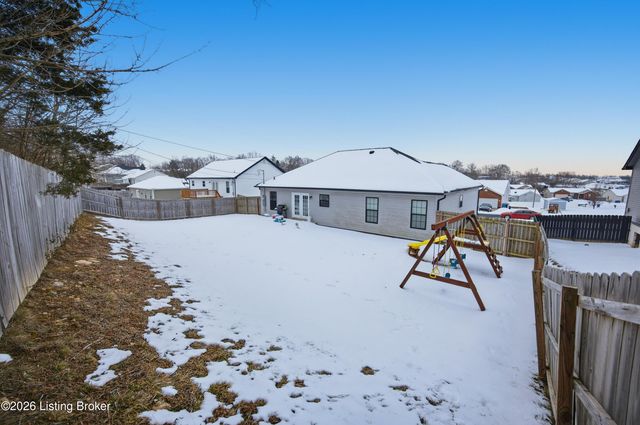 1112 Mac Dr, Lawrenceburg, KY 40342