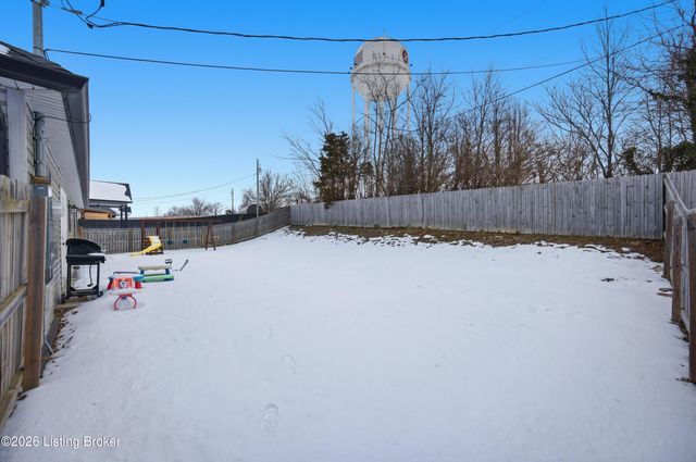 1112 Mac Dr, Lawrenceburg, KY 40342