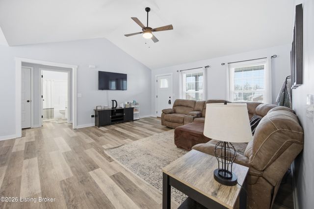 1112 Mac Dr, Lawrenceburg, KY 40342