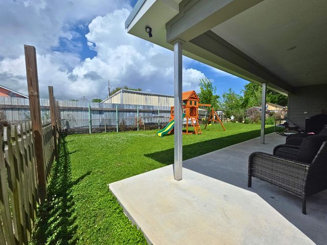 145 East 69th Place, Cut Off, LA 70345