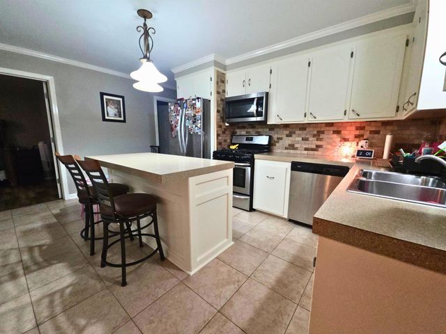 145 East 69th Place, Cut Off, LA 70345