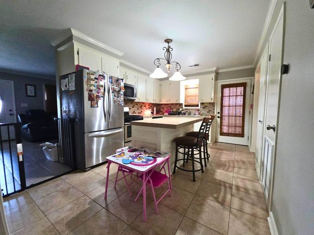 145 East 69th Place, Cut Off, LA 70345