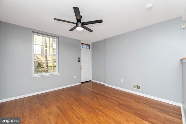 3305 KRAIL ST, Philadelphia, PA 19129