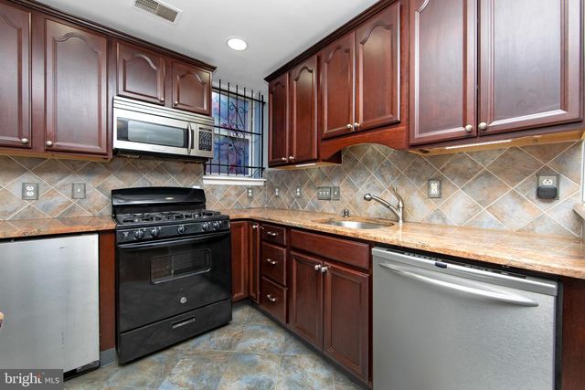 3305 KRAIL ST, Philadelphia, PA 19129