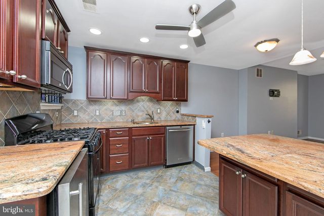 3305 KRAIL ST, Philadelphia, PA 19129
