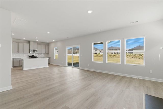 621 Hollybank Street, Fountain Inn, SC 29644