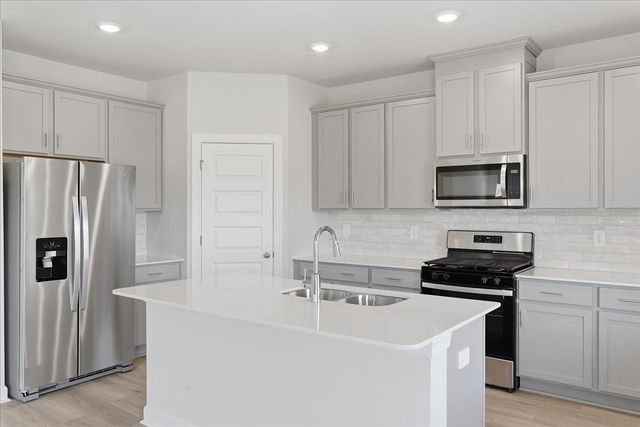 621 Hollybank Street, Fountain Inn, SC 29644