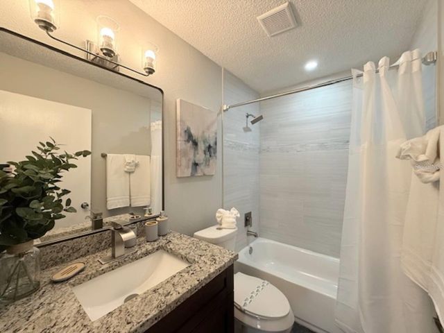 332 AVENUE D SE, Winter Haven, FL 33880