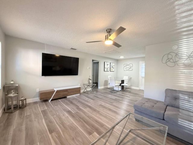 332 AVENUE D SE, Winter Haven, FL 33880