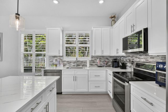 11144 MARINA BAY Road, Wellington, FL 33449