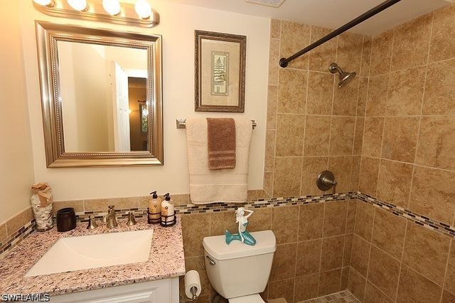 820 Ketch DR 2, Naples, FL 34103