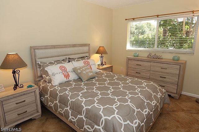 820 Ketch DR 2, Naples, FL 34103