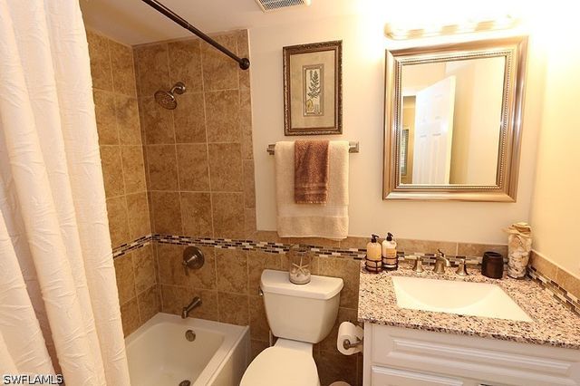 820 Ketch DR 2, Naples, FL 34103