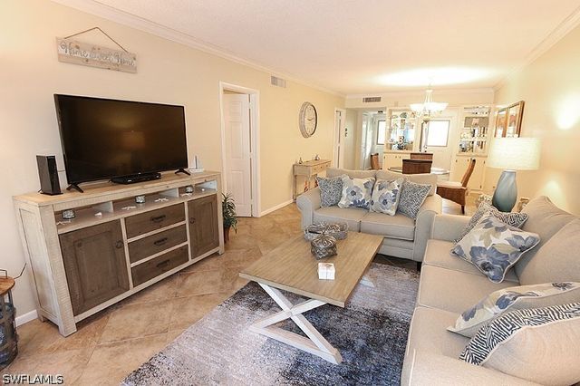 820 Ketch DR 2, Naples, FL 34103