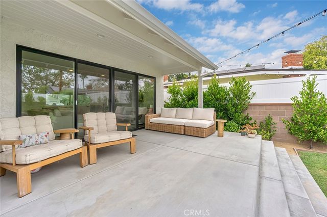 3220 Iroquois Ave., Long Beach, CA 90808