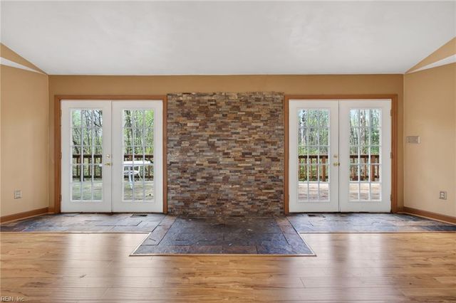 13421 Shiloh DR, Windsor, VA 23487