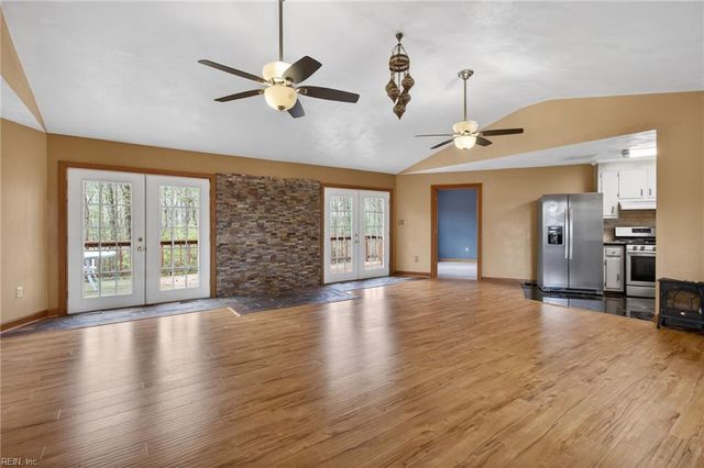 13421 Shiloh DR, Windsor, VA 23487