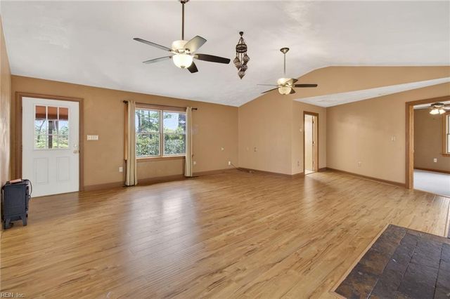 13421 Shiloh DR, Windsor, VA 23487