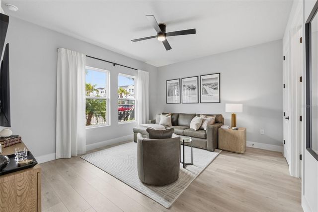 1528 SKYSAIL LANE, Sarasota, FL 34240