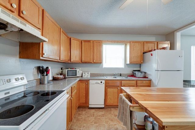 1142 Ben Hill Road, Dalton, GA 30721